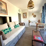 Rosario' Port D'hyeres - Air-conditioned And Wifi Daire Hyères