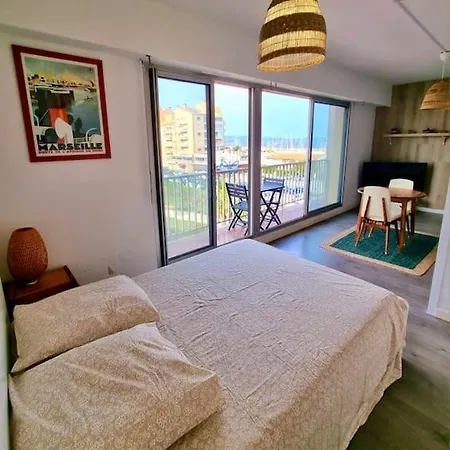Apartment Rosario' Port D'hyeres - Air-conditioned And Wifi