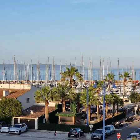 Apartment Rosario' Port D'hyeres - Air-conditioned And Wifi