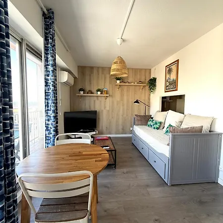 Apartment Rosario' Port D'hyeres - Air-conditioned And Wifi