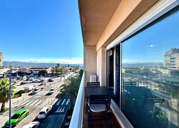 Apartmán Rosario' Port D'hyeres - Air-conditioned And Wifi